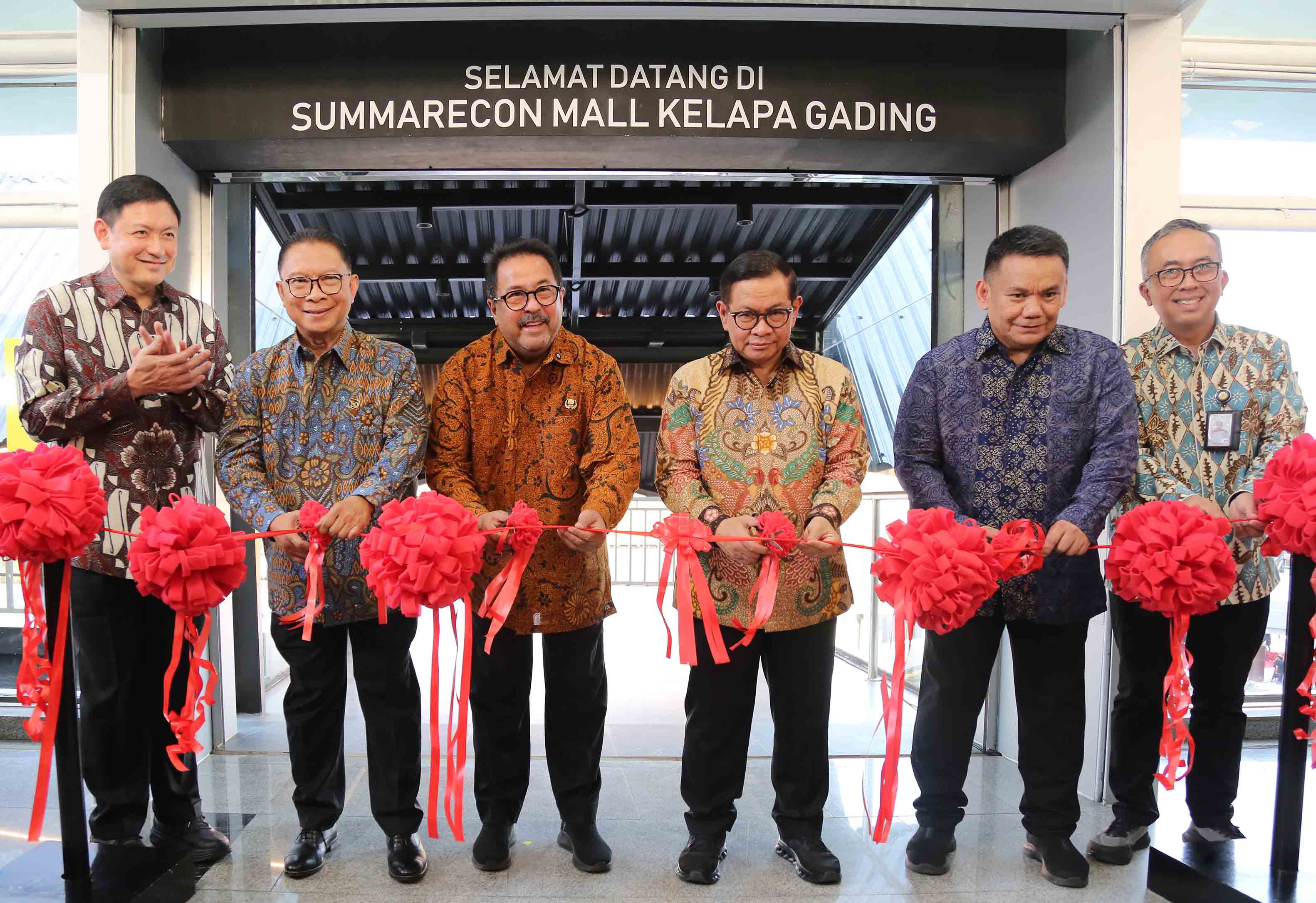 Gubernur Jakarta Resmikan Stasiun Boulevard Utara Summarecon Mall dan Jembatan Penghubung ke Mal
